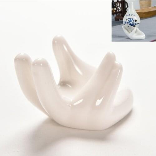 Porcelain Ceramic Finger Palm Tea Filter Holder Ocarina Base Satisfy Office Desk Decor Chic Home Decoration Garden Ornament