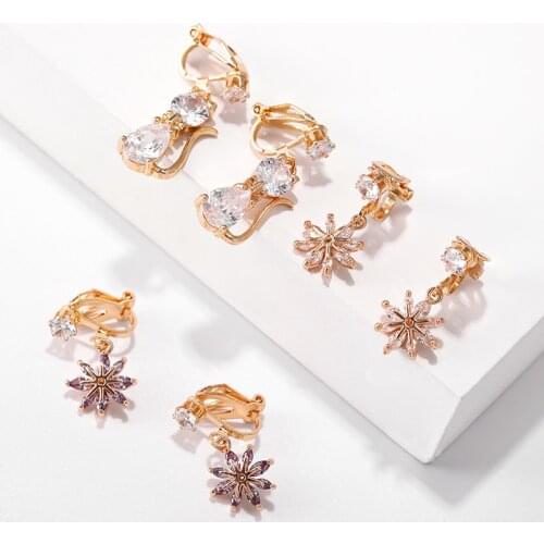 Cubic Zirconia Clip on Earrings 2019 New Korean Cat flower No Pierced Rhinestone Ear Clips for women Jewelry