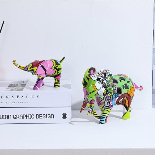 Home Decoration Modern Hand Painted Mother and Child Elephant Sculpture Modern Minimalist Abstract Sculpture Room Decoration