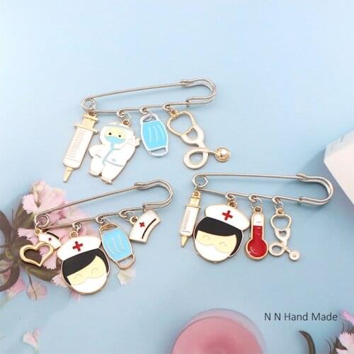 High Quality Nurse Medical Syringe Brooch Kawaii Stethoscope Image Pins for Women Accessories Couple Pendant Nurse Accessories