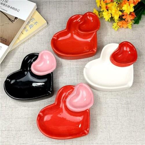 Creative Double Heart Shaped Ceramic Ashtray Home Decoration Multi-function Practical Lovely Cigarette Accessories