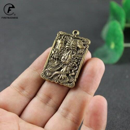Brass Kirin Statue Keychains Pendants Handmade Vintage Chinese God of Wealth Pure Copper Keychians Car Hanging Jewelry For Boys