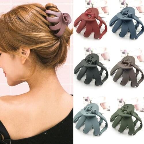 2021New Arrival Korea Style Simple Matte Large Size Hair Claws Adults Women Hair Clips Crabs Clamps Daily Hair Styling Accessory