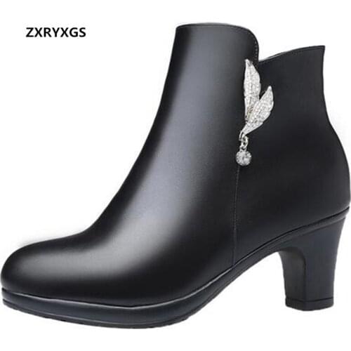 2020 New Autumn Winter Genuine Leather Rhinestone Shoes Woman Fashion Boots Mid Heel Shoes Warm Snow Boots for Women Shoes Black