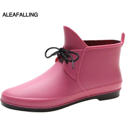 Rain Boots Womens Short Outdoor Rain Boots Low-Cut Water Shoes Waterproof Kitchen Rubber Shoes Non-Slip Labor Work Shoes 4color