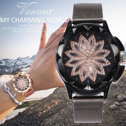 Fashion Elegant Big Dial Bracelet Watch Women Crystal Quartz Wrist Watches Lady Casual Watch Gift Crystal Relogio Feminino Clock