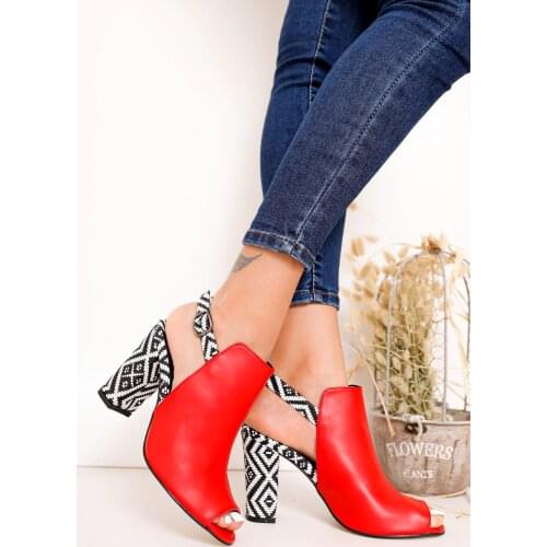 Chloe Heels Red Skin Rugs Shoes in Detail