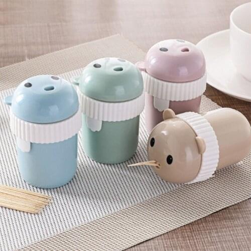 Toothpick Holder Table Decor Portable Bear Shape Cute Cartoon Toothpicks Case Toothpicks Bottle Kitchen Gadgets Plastic