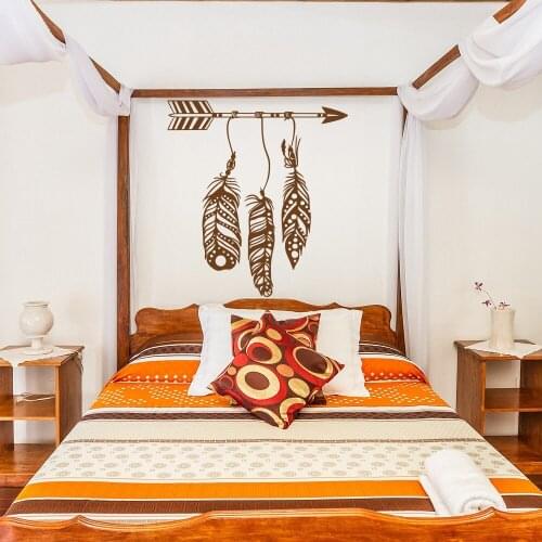 Arrow with Feathers Wall Decal Feather Wall Art Decor Bohemian Tribal Wall Sticker Vinyl Home Bedroom Decoration Mural X608