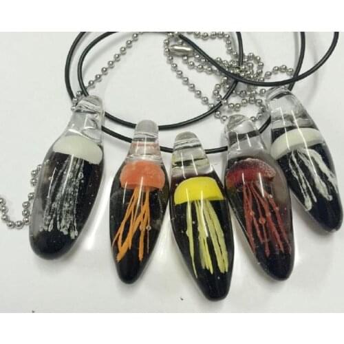 FREE SHIPPING handcraft 5 PCS Mix Chic Jellyfish New Hand Blown Black Charm Glass Tentacles Necklace Black Rope