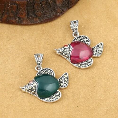 925 Sterling Silver Jewelry Retro Thai Silver Womens Small Goldfish Marcasite Inlaid Red Corundum Green Agate Pendant