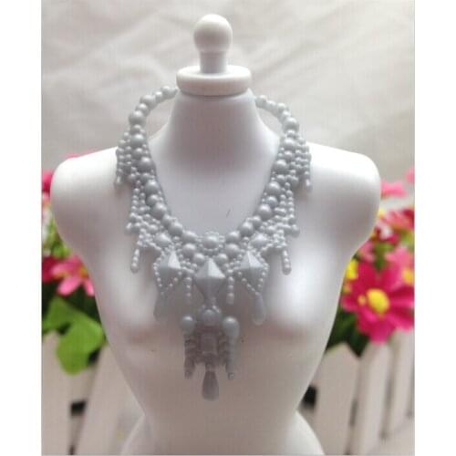 AILAIKI Lowest Price Factory Wholesale Toy Doll Accessories Noble Silver Grey Necklace Toy Plastic Necklaces For 1/6 Dolls