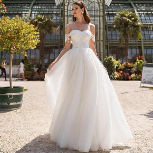 2020 Charming Off-shoulder Lace Wedding Dress Sweep Train Tulle Appliqued Bridal Gown Robe de Mariage