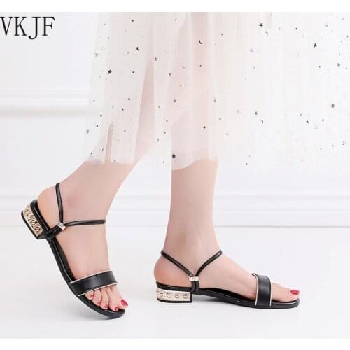 2021 Women Genuine Leather Slippers Low Heel T-Strap Ladies Open Toe Black Beige Red Buckle Metal Decoration Summer Female Shoes