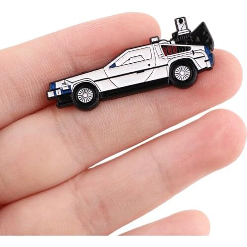 DZ2408 Back To The Future Car Enamel Pin Movie Brooches Lapel Pin Cartoon Badge backpacks Decoration Jewelry Gift Accessories