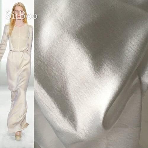 Italy high quality solid color polyester stretch wrinkled satin fabric for autumn wedding dress tecidos tissu satiné SP5874