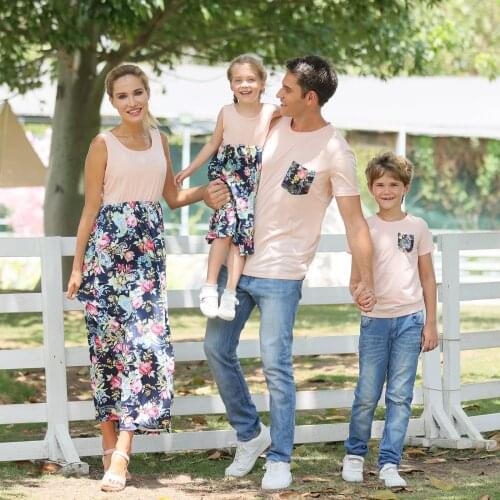 Summer Family Matching Outfits Flower Print Top Mom Daughter Romper Mommy Clothes Family Party Dress for Women Dad Son T Shirts