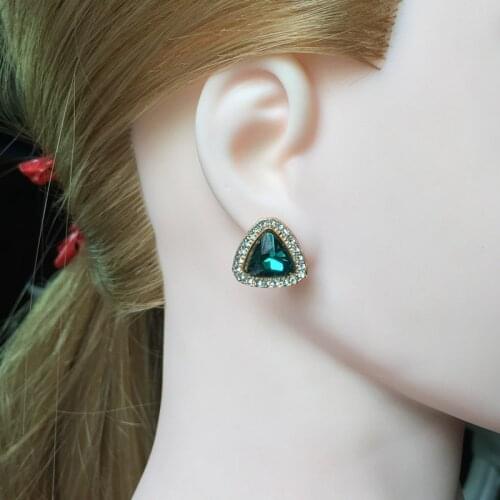 Womens Trendy Earrings Superior Zircon Inlaid Triangle Ear Studs Shiny Charm Girl Accessories Wedding Party Date Jewelry E1020