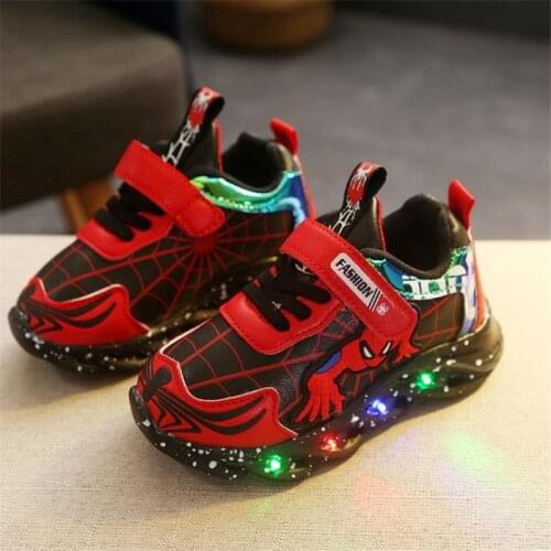 2021Childrens cartoon bring new sneakers children LED lights flash small boy sneakers baby girls running shoes