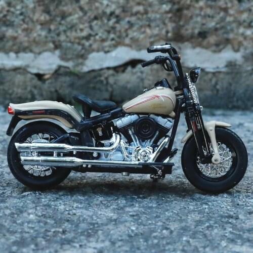 Maisto 1:18 Harley 2008 FXSTB Night Traink Alloy Motorcycle Diecast Bike Car Model Toy Collection Mini Moto Gift