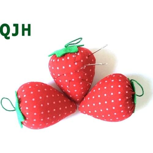 QJH 3PC Novelty Cotton Strawberry Shaped Ball Crafts Sewing Needles Holder Pin Cushion DIY Sewing Tool Accessary Kit