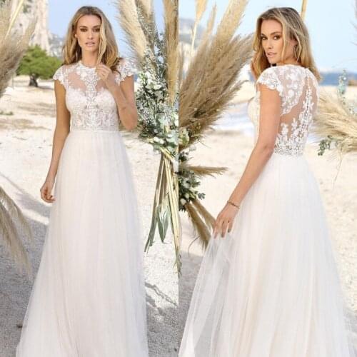 Bohemian Wedding Dress A-Line O-Neck Cap Sleeve Lace Appliques Button Sweep Train Vintage Bride Gown Beach Vestidos De Noiva