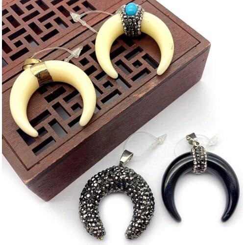 Natural Stone Resin Ox Bone Material Pendant Moon Shape Black and White Diamond Necklace Pendant DIY Handmade Charm 32/34mm