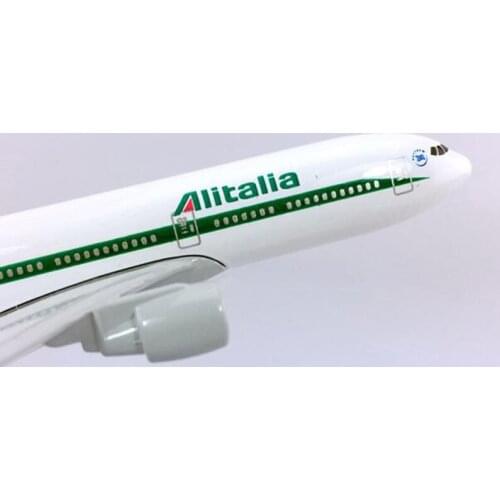 16CM Alitalia airplane 1:400 scale Boeing B777-200 model Italy airplane with base alloy collectible Plane display toy Gift