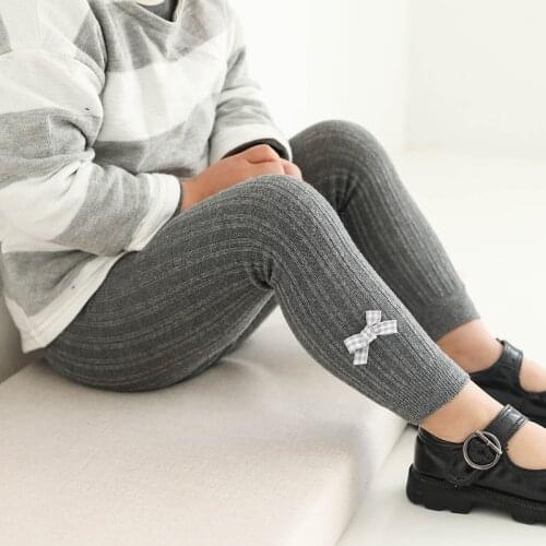Spring and autumn new nine-point lattice small bow leggings baby slim 9-point pants girls vertical striped cotton trousers