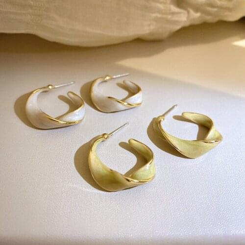 Retro Irregular Geometric Hoop Earrings Enamel Metal Twisted Open Earring for Women Party Jewelry
