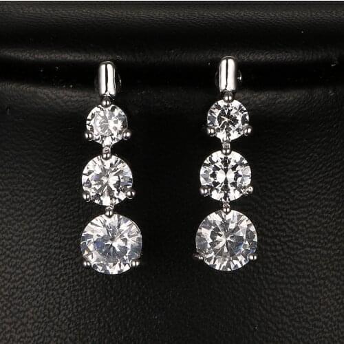 Bettyue Brand Hot Charm 3 Round Shape Cubic Zircon Fashion Design White Gold Jewelry Stud Earrings for Women Wedding Party Gift
