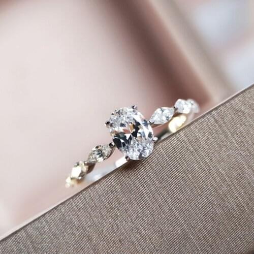 YOUNQ S925 Sterling Silver Dove Egg Diamond Ring No. 6-10 Suitable for Proposal Engagement Jewelry Sparkling Diamond Ring SBR001