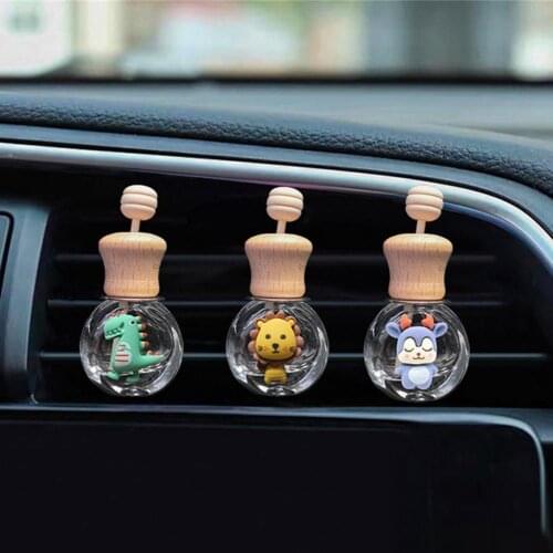 1 Set Bottle Shape Glass Air Vent Clip with Wood Lid Easy to Install Car Perfume Clip Interior Accessories
