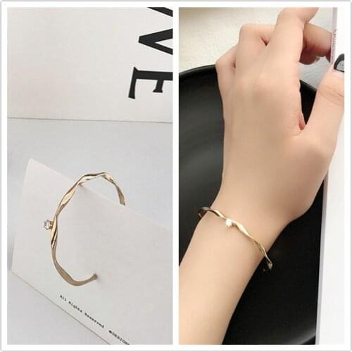 Fashion Simple Rhinestone Inlaid Irregular Round Metal Hoop Bracelet Bangle Korean Wrist Jewelry Bracelets for Women Girls Gift