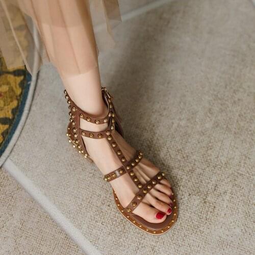 MEZEREON flat shoes cow leather fashion Women shoe with rivets ZAR Woman 2021 Summer sandals open toe gladiator sandalias