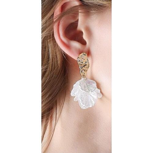 Women Petal Pendant Long Drop Earrings AM0731