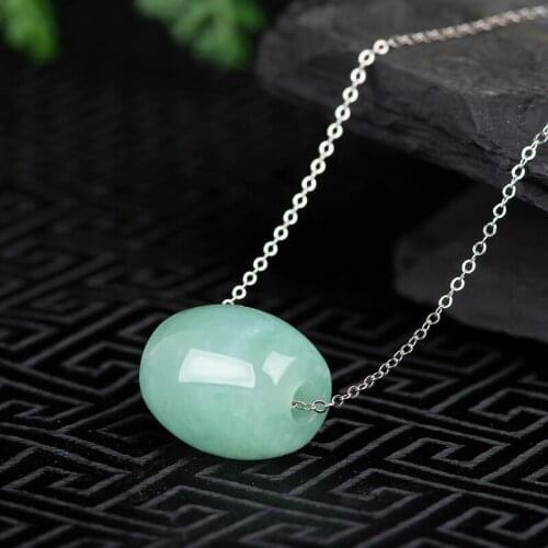 1PC Natural 15*14MM Emerald Beads Pendant Necklace Jewellery Fashion Accessories Hand-Carved Woman Luck Amulet Gifts