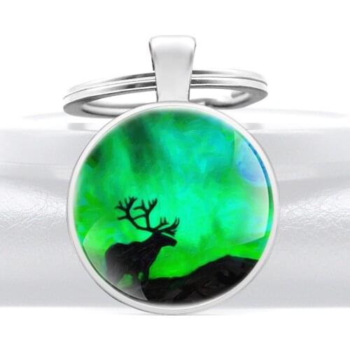 Elk Under The Aurora Design Glass Dome Fashion key Chains Men Women Key Ring Jewelry Gifts