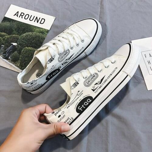 Fashion Lightweight Men Sneakers Men Casual Shoes Breathable canvas Running Shoes 21 Summer Comfortable Outdoor Walking Sneakers