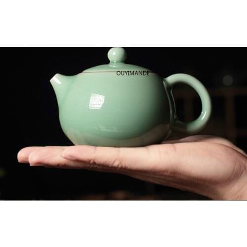 200ml Traditional Chinese Style Celadon Crackle Solid Color Ceramic Small Teapot China Ru Kiln Porcelain Tea Set