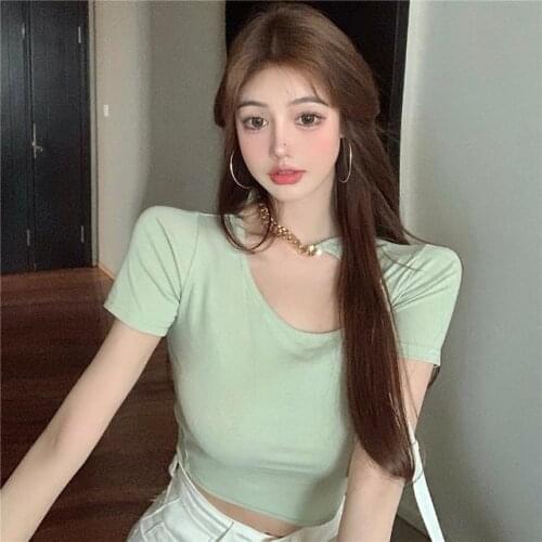 T-shirt womens short design niche black tight-fitting irregular chain short-sleeved top 2021 summer new style
