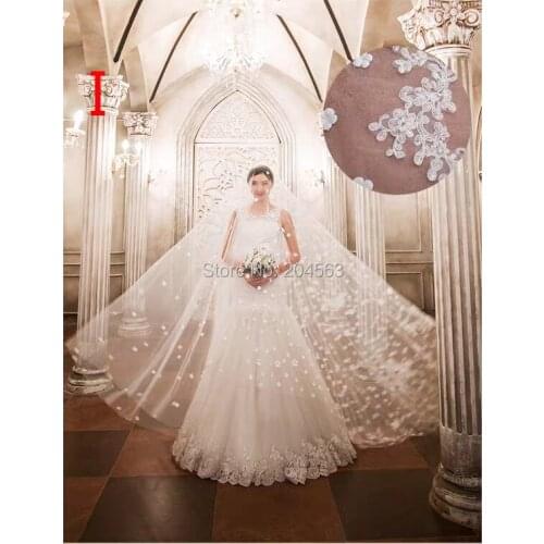 One-Layer Wedding Veil with Flowers Romantic Bridal Veils with Comb DWXN2020