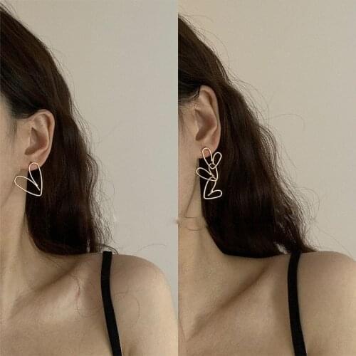 2021 Trend Korean Jewelry for Women Asymmetric Hollow Wire Heart 14K Gold Earrings For Girls 925 Sterling Silver OL Accessoires