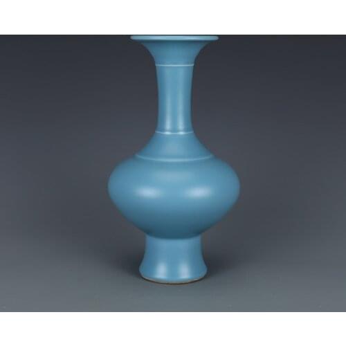 Hand-made ornaments of antique porcelain vase the Qing Yongzheng year mark Sky Blue vases