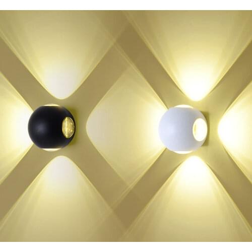 Modern IP65 waterproof LED spherical 4 light source 12W wall lamp indoor and outdoor courtyard porch corridor bedroom wall light
