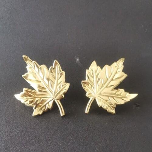 1PC Maple Leaf Shape Handles Furniture Door Knobs Door Pull Dresser Drawers Cabinets Metal Accessories