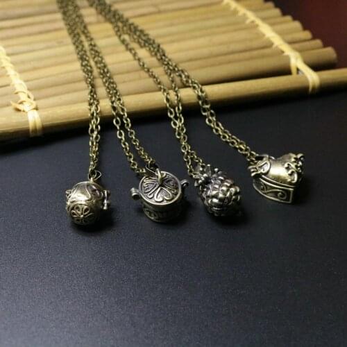 Four Shapes Retro Round Box Pet Ashes Souvenir Mini Oval Cremation Wishing Heart Ash Pendant Bronze Pineapple Necklace Pendant