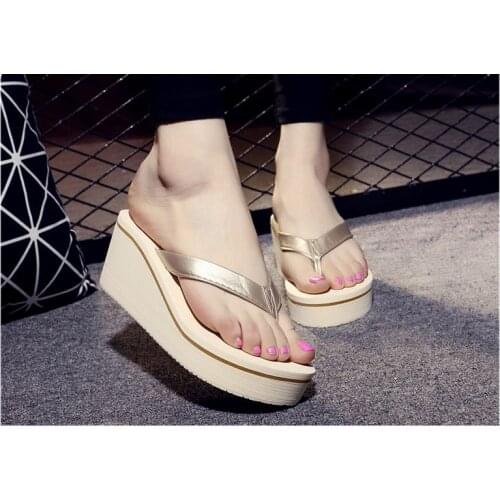 Summer ladies indoor non-slip slope with golden flip flops LY677-46201