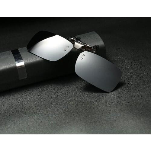 Polarized Clip on Sunglasses Men Women Photochromic Clips Sunglasses Near-Sighted Driving Day Night Lens Myopia Goggles UV400