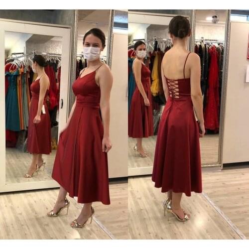 Short Burgundy Satin Evening Dresses with Pockets Criss Cross Back A-Line Tea Length V-Neck Abendkleid Robes de Soirée for Women